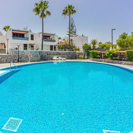 Apartment Apart America - 150 Meters From The Beach, Free Wi-Fi Арона Екстер'єр фото