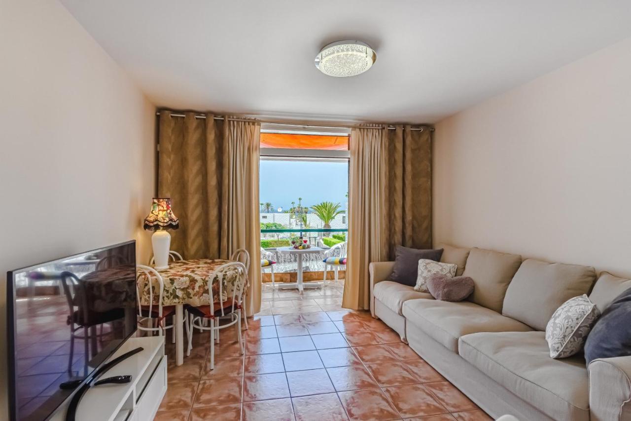 Apartment Apart America - 150 Meters From The Beach, Free Wi-Fi Арона Екстер'єр фото